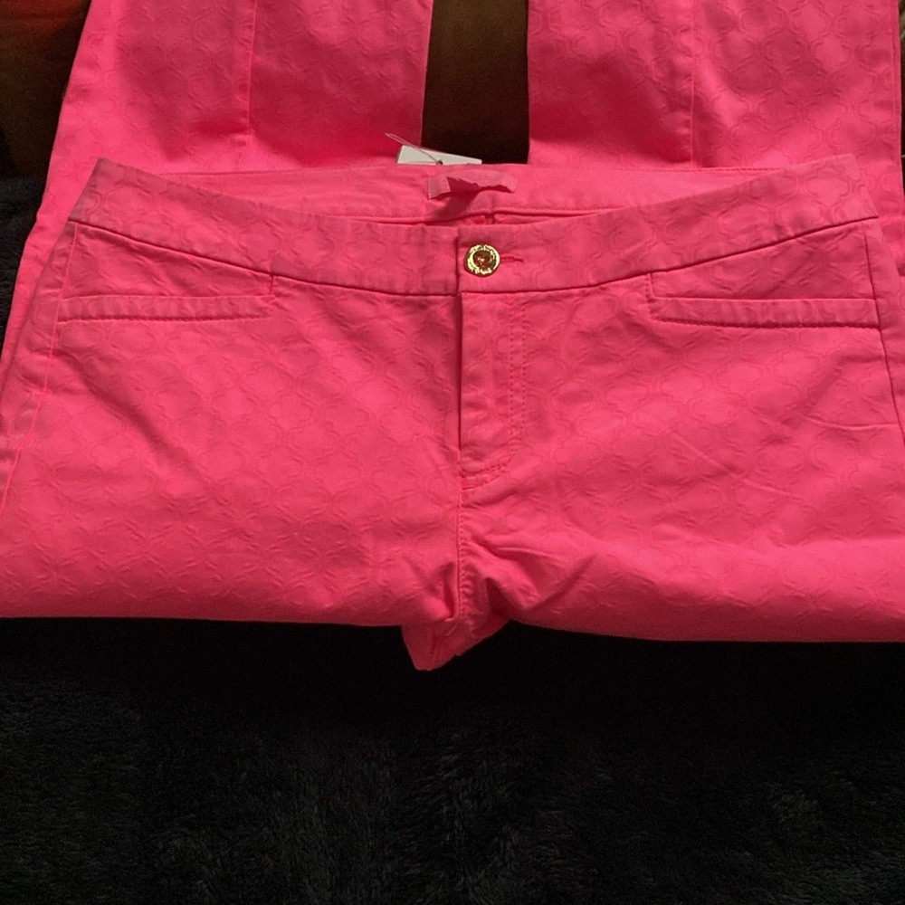 Lilly Pulitzer - Picture 4 of 14